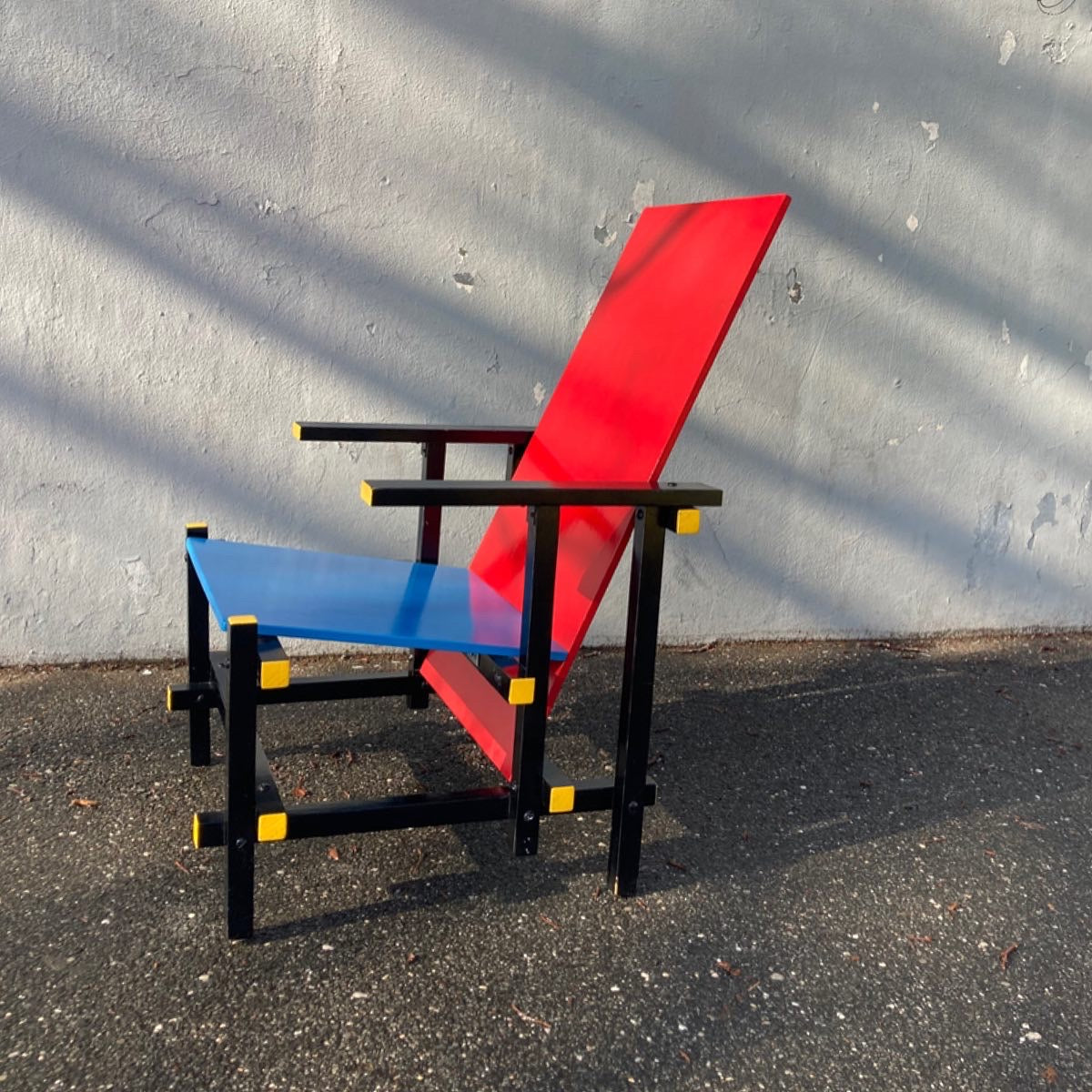 Red and blue discount rietveld